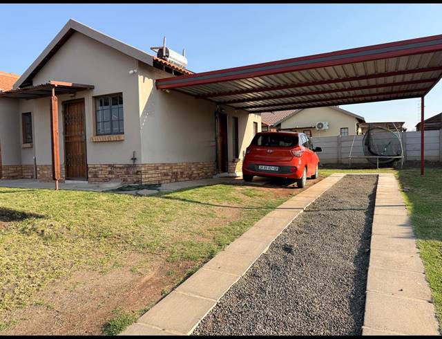 3 BEDROOM HOUSE FOR SALE IN WATERKLOOF EAST